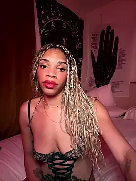 Snapshot of goddesskash chatting on January 15, 4:17 am goddesskash online show from January 15, 4:17 am