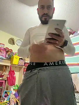 leonardohot1987 online show from January 12, 7:00 am