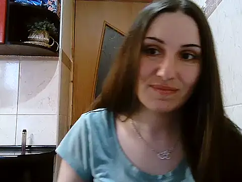 Snapshot of Yuliia30 chatting on April 5, 10:23 am Yuliia30 online show from April 5, 10:23 am