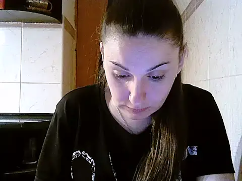 Snapshot of Yuliia30 chatting on April 8, 4:40 pm Yuliia30 online show from April 8, 4:40 pm