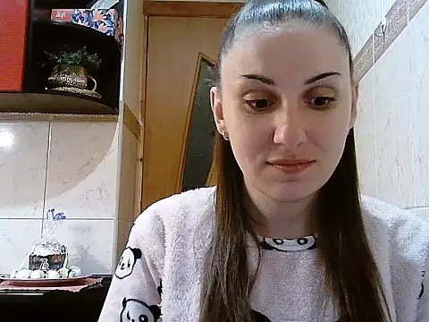 Snapshot of Yuliia30 chatting on April 11, 8:02 pm Yuliia30 online show from April 11, 8:02 pm