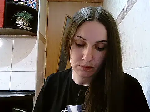 Snapshot of Yuliia30 chatting on April 28, 5:29 pm Yuliia30 online show from April 28, 5:29 pm