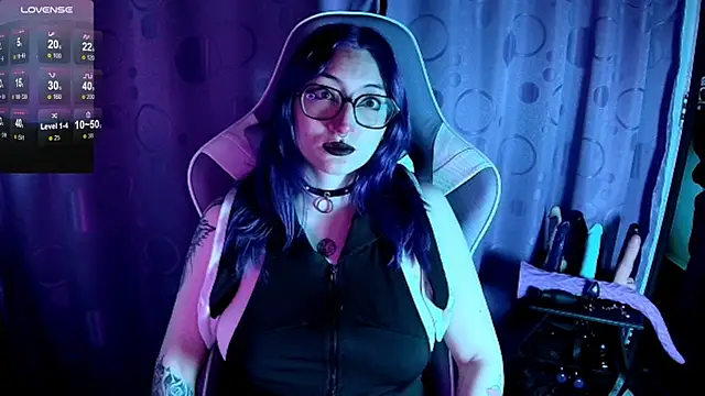 Kimlennox  online show from September 19, 1:12 pm