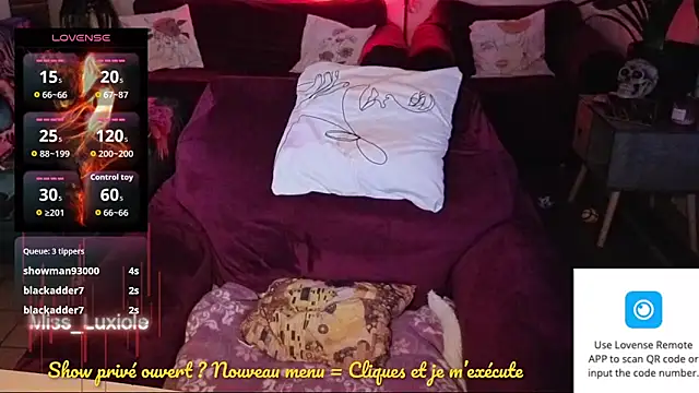 Miss luxiole online show from October 22, 11:15 pm