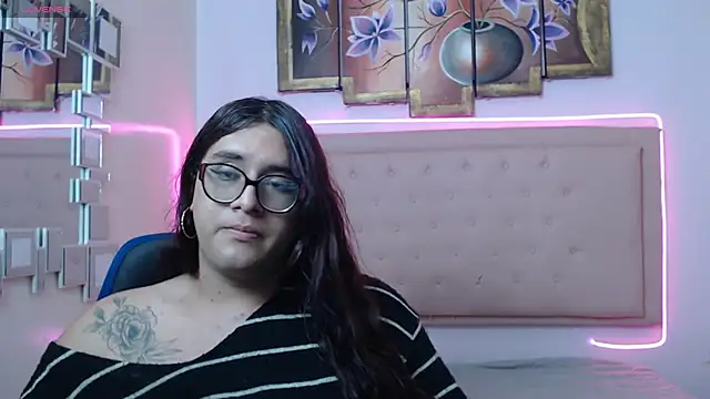 Snapshot of kathepickmanx chatting on January 8, 3:20 am kathepickmanx online show from January 8, 3:20 am