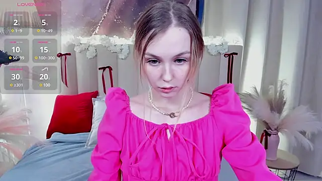 Snapshot of Molly_Pink_ chatting on March 21, 12:17 pm Molly Pink online show from March 21, 12:17 pm