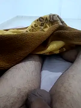 Snapshot of hmtrechaudd chatting on March 8, 11:41 pm hmtrechaudd online show from March 8, 11:41 pm