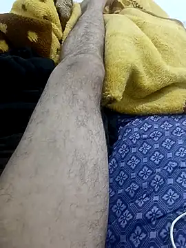 Snapshot of hmtrechaudd chatting on April 11, 11:09 pm hmtrechaudd online show from April 11, 11:09 pm