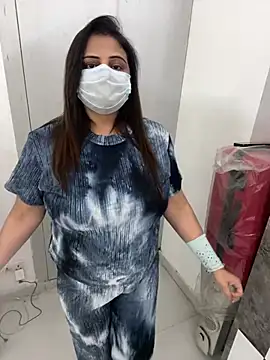 Snapshot of Miss-Jasmine chatting on March 4, 6:29 pm Miss-Jasmine online show from March 4, 6:29 pm