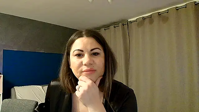 VixenVibesX online show from January 30, 4:02 pm