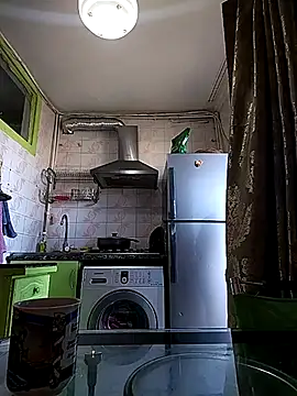 Snapshot of Rosanna_Rennie chatting on March 8, 8:33 am Rosanna Rennie online show from March 8, 8:33 am