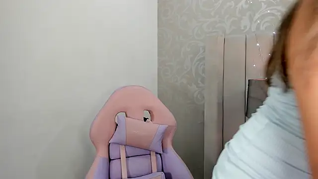 Snapshot of TaniaParker chatting on March 4, 12:01 pm TaniaParker online show from March 4, 12:01 pm