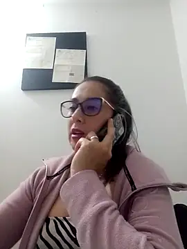 CHARLOTTE 1711 online show from February 6, 11:15 pm