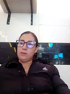 CHARLOTTE 1711 online show from December 17, 8:37 pm