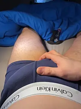 Snapshot of GastonBig chatting on February 10, 10:25 pm GastonBig online show from February 10, 10:25 pm