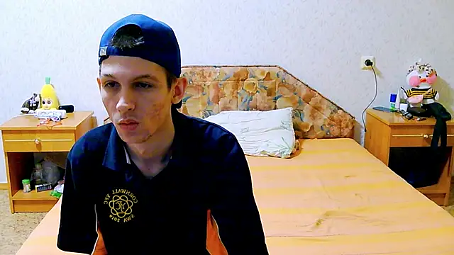 Lester Broo online show from March 4, 5:03 pm