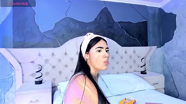 Snapshot of BellaaStorm chatting on September 10, 2:50 pm BellaaStorm online show from September 10, 2:50 pm