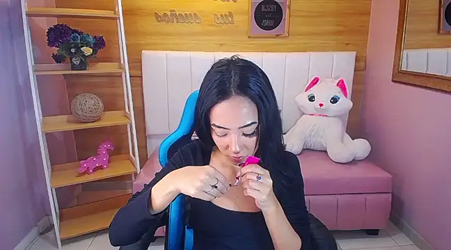 Snapshot of victoria_ricci_a chatting on February 10, 4:36 pm victoria ricci a online show from February 10, 4:36 pm