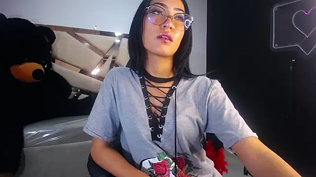 Snapshot of victoria_ricci_a chatting on March 8, 4:39 pm victoria ricci a online show from March 8, 4:39 pm