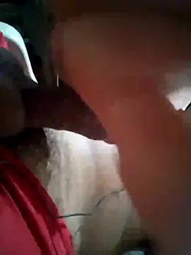 Snapshot of mamauara092 chatting on March 2, 8:18 pm mamauara092 online show from March 2, 8:18 pm