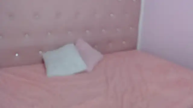 Snapshot of candyre chatting on January 30, 4:02 pm candyre online show from January 30, 4:02 pm