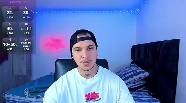 Snapshot of austinoficial chatting on January 29, 2:40 am austinoficial online show from January 29, 2:40 am