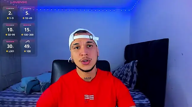 Snapshot of austinoficial chatting on February 15, 1:42 am austinoficial online show from February 15, 1:42 am