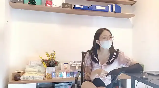 Lush-Office online show from February 10, 6:53 am