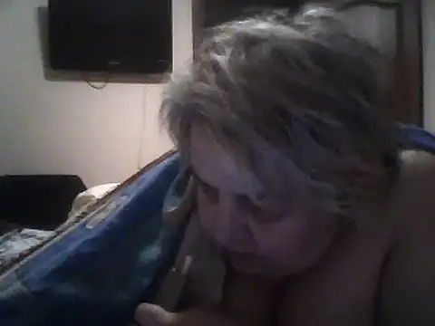 Snapshot of AngelSky4533 chatting on January 20, 7:04 pm AngelSky4533 online show from January 20, 7:04 pm
