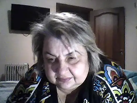 Snapshot of AngelSky4533 chatting on February 10, 3:53 pm AngelSky4533 online show from February 10, 3:53 pm