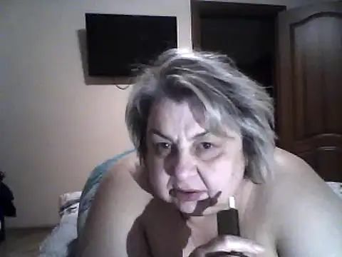 Snapshot of AngelSky4533 chatting on February 14, 4:52 pm AngelSky4533 online show from February 14, 4:52 pm