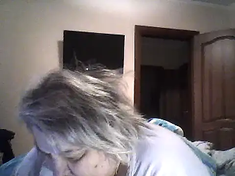 Snapshot of AngelSky4533 chatting on February 23, 12:37 pm AngelSky4533 online show from February 23, 12:37 pm