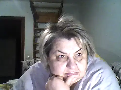 Snapshot of AngelSky4533 chatting on February 25, 9:46 pm AngelSky4533 online show from February 25, 9:46 pm