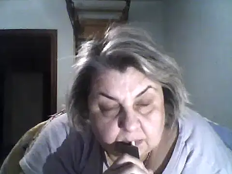 Snapshot of AngelSky4533 chatting on February 27, 8:42 pm AngelSky4533 online show from February 27, 8:42 pm
