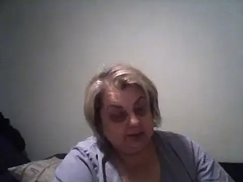 Snapshot of AngelSky4533 chatting on March 9, 8:42 pm AngelSky4533 online show from March 9, 8:42 pm