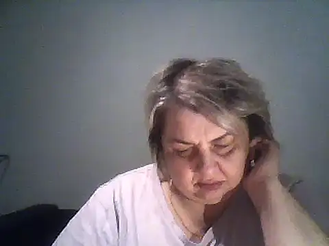 Snapshot of AngelSky4533 chatting on March 14, 6:39 pm AngelSky4533 online show from March 14, 6:39 pm
