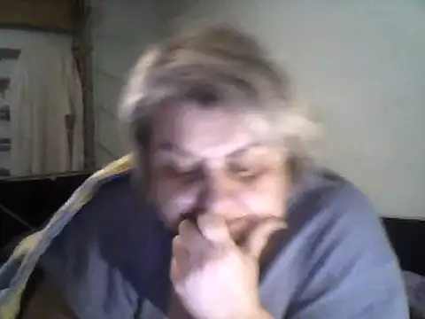 Snapshot of AngelSky4533 chatting on March 17, 4:43 pm AngelSky4533 online show from March 17, 4:43 pm