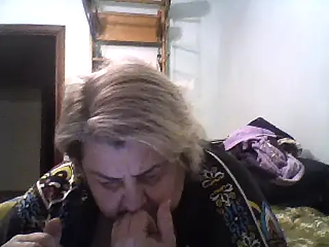 Snapshot of AngelSky4533 chatting on March 19, 4:55 pm AngelSky4533 online show from March 19, 4:55 pm