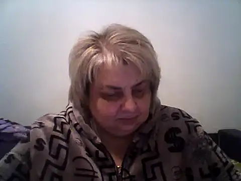 Snapshot of AngelSky4533 chatting on March 20, 5:04 pm AngelSky4533 online show from March 20, 5:04 pm