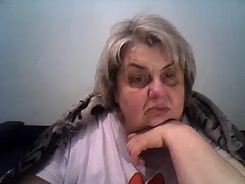 Snapshot of AngelSky4533 chatting on March 21, 10:39 pm AngelSky4533 online show from March 21, 10:39 pm