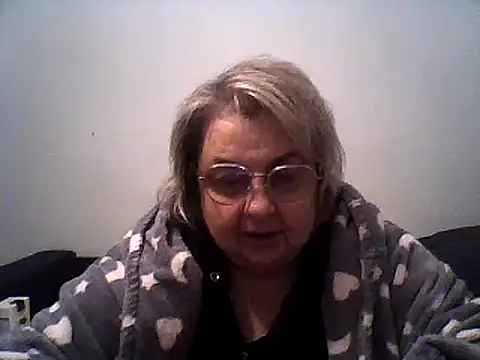Snapshot of AngelSky4533 chatting on October 3, 6:05 pm AngelSky4533 online show from October 3, 6:05 pm