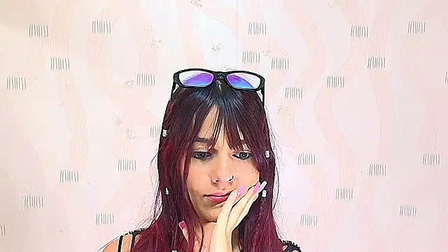 Snapshot of hot-littlechill chatting on February 21, 12:50 pm hot-littlechill online show from February 21, 12:50 pm