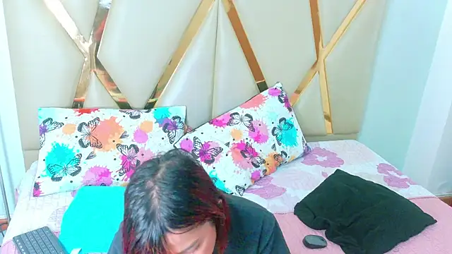 Snapshot of hot-littlechill chatting on October 20, 7:36 pm hot-littlechill online show from October 20, 7:36 pm