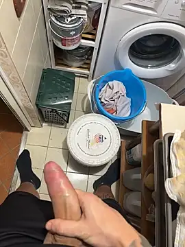 Snapshot of Vincenzosjabcbj chatting on October 17, 1:42 am Vincenzosjabcbj online show from October 17, 1:42 am