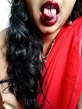 Snapshot of Haseena_Baby chatting on November 10, 6:12 am Haseena Baby online show from November 10, 6:12 am