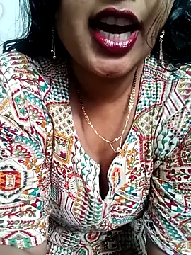 Snapshot of Haseena_Baby chatting on December 16, 10:20 am Haseena Baby online show from December 16, 10:20 am