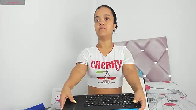 AnieRey online show from December 20, 12:45 pm