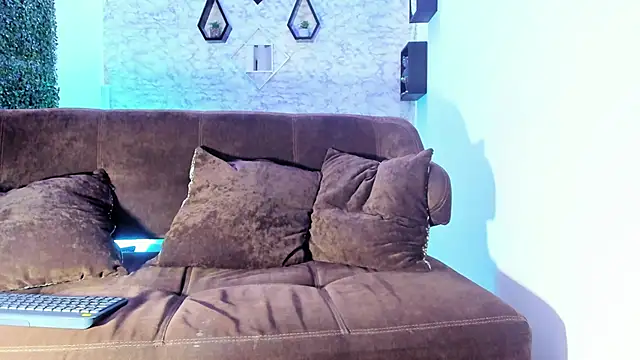 Snapshot of Thomass_conor chatting on October 14, 11:00 am Thomass conor online show from October 14, 11:00 am