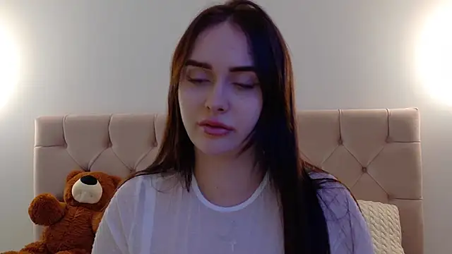 Lilliana Moon online show from March 20, 9:15 am