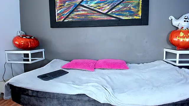 Charlotte curvy  online show from October 15, 8:09 pm